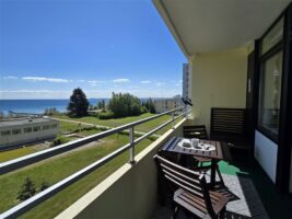 Balkon mit Seitzgelegenheiten