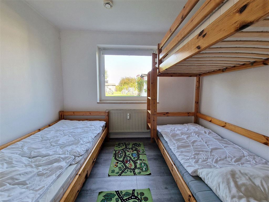 2. Schlafzimmer