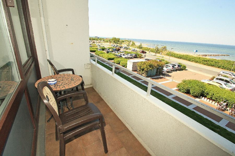 Balkon zur Ostseeseite mit Meerblick